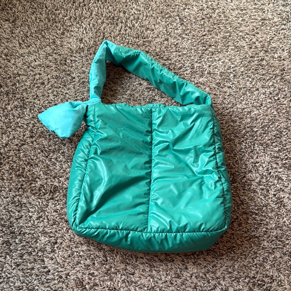 Caraa Sport - Green - Nylon Tote